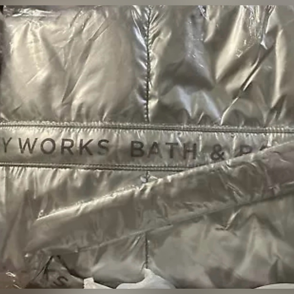 Bath & Body Works Silver Puffer Tote Bag … Brand New with Tags